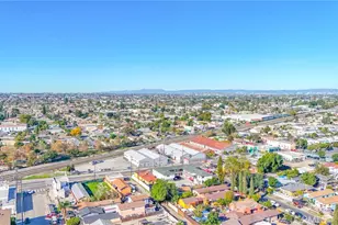 1962 E 114th St, Los Angeles, CA 90059 - Photo 27