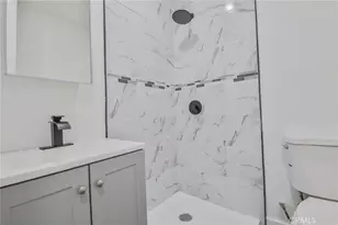 1964 E 114th St, Los Angeles, CA 90059 - Photo 15