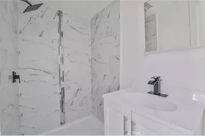 430 W 64th Street, Los Angeles, CA 90003 - Photo 23