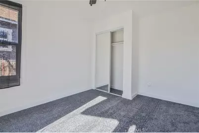 1335 W 68th, Los Angeles, CA 90044 - Photo 17