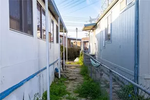 8811 Park, Bellflower, CA 90706 - Photo 19