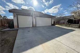 10851 Dove Ln, Adelanto, CA 92301 - Photo 5