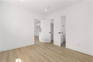 8921 Wadsworth, Los Angeles, CA 90002 - Photo 27