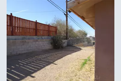 510 W Fredricks, Barstow, CA 92311 - Photo 5