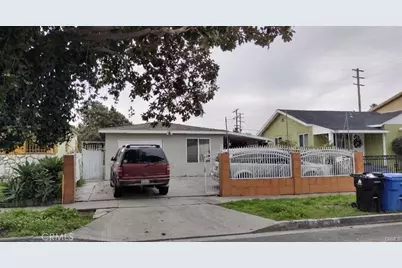 910 E 76th, Los Angeles, CA 90001 - Photo 1