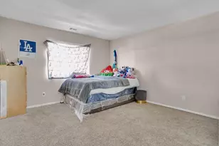 15128 Colville Ct, Victorville, CA 92394 - Photo 33