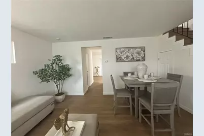 1705 E 111th Place, Los Angeles, CA 90059 - Photo 3