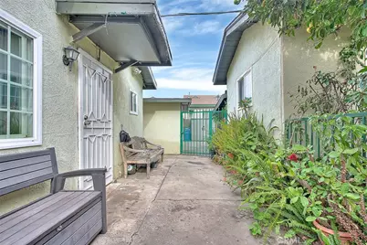 7659 Miramonte Boulevard, Los Angeles, CA 90001 - Photo 57