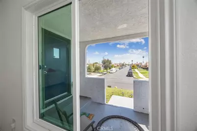7037 Cimarron Street, Los Angeles, CA 90047 - Photo 11