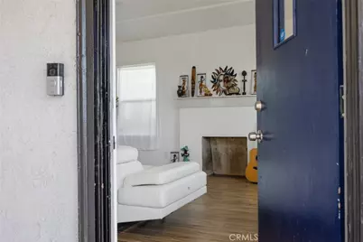 7037 Cimarron Street, Los Angeles, CA 90047 - Photo 5