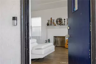 7037 Cimarron St, Los Angeles, CA 90047 - Photo 5