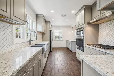 3816 S Victoria, Los Angeles, CA 90008 - Photo 13