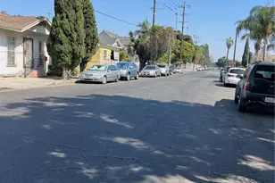 300 E 42nd Pl., Los Angeles, CA 90011 - Photo 7