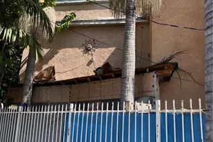 300 E 42nd Pl., Los Angeles, CA 90011 - Photo 3