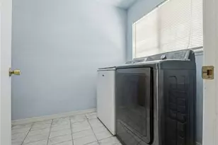 6545 Dos Rios Rd, Downey, CA 90240 - Photo 13