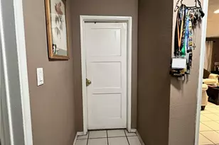 828 N Angeleno, Azusa, CA 91702 - Photo 17