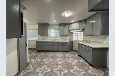 3007 Sequoia, South Gate, CA 90280 - Photo 5