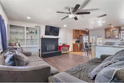 15177 Greenrock Avenue, Lancaster, CA 93535 - Photo 3