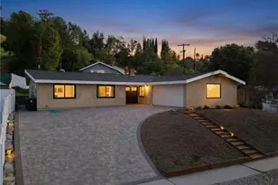 20703 Collins, Woodland Hills, CA 91367 - Photo 3