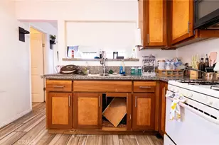 8230 Compton, Los Angeles, CA 90001 - Photo 37