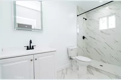 8230 Compton, Los Angeles, CA 90001 - Photo 11