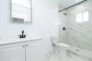 8230 Compton, Los Angeles, CA 90001 - Photo 11