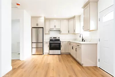 8230 Compton, Los Angeles, CA 90001 - Photo 15