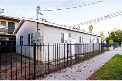 8230 Compton, Los Angeles, CA 90001 - Photo 5