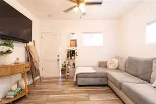 8230 Compton, Los Angeles, CA 90001 - Photo 27