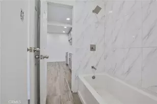 155 157 W 103 St, Los Angeles, CA 90003 - Photo 17