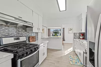12235 Everest, Norwalk, CA 90650 - Photo 7