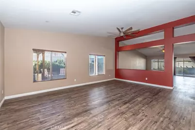 17648 Park Plaza Court, Victorville, CA 92395 - Photo 13