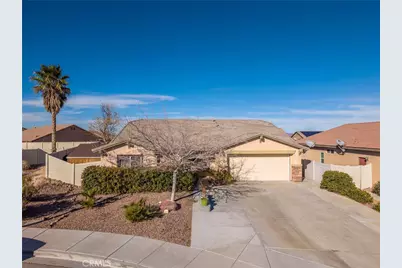 17648 Park Plaza Court, Victorville, CA 92395 - Photo 3