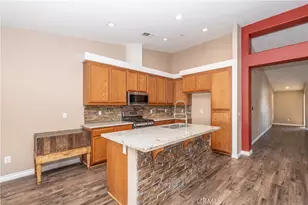 17648 Park Plaza Ct, Victorville, CA 92395 - Photo 11