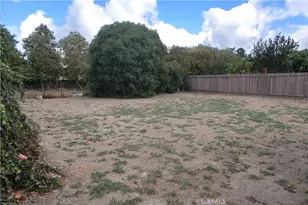 11912 Elva Ave, Los Angeles, CA 90059 - Photo 3