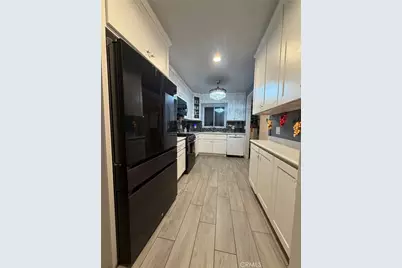 8516 Lyndora, Downey, CA 90242 - Photo 9