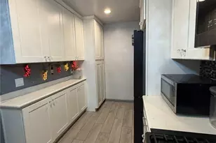 8516 Lyndora, Downey, CA 90242 - Photo 11