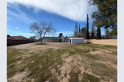 17600 Orange, Hesperia, CA 92345 - Photo 13