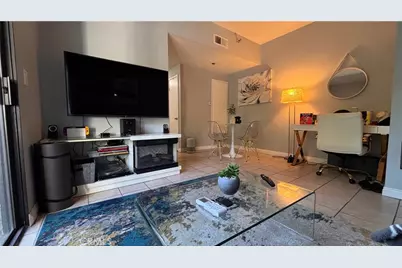 720 W 4th #114, Long Beach, CA 90802 - Photo 9