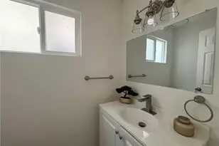 1705 E 111th Pl, Los Angeles, CA 90059 - Photo 5