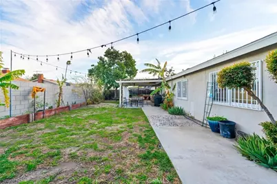 9087 Rosecrest, Fontana, CA 92335 - Photo 15