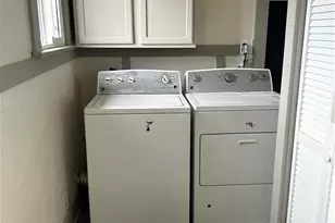 9623 Bandera, Los Angeles, CA 90002 - Photo 11