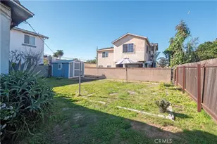 9623 Bandera, Los Angeles, CA 90002 - Photo 19