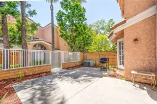 12162 Napoli Dr, Cerritos, CA 90703 - Photo 9