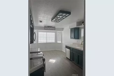 7704 River Mist Avenue, Bakersfield, CA 93313 - Photo 11