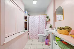 873 W Vernon, Los Angeles, CA 90037 - Photo 11