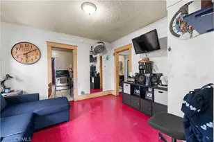 873 W Vernon, Los Angeles, CA 90037 - Photo 15