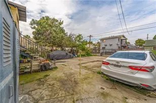 873 W Vernon, Los Angeles, CA 90037 - Photo 25