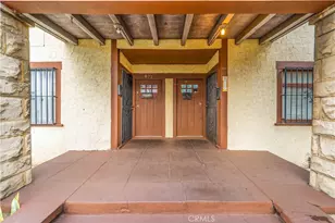 873 W Vernon, Los Angeles, CA 90037 - Photo 5