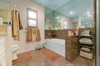 9716 S Van Ness, Los Angeles, CA 90047 - Photo 21